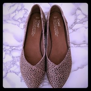 Toms jutti flats